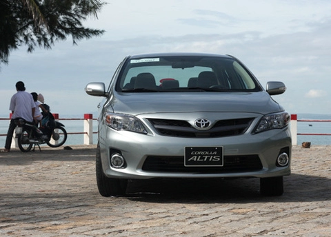  72 xe của toyota việt nam phải thay hộp số tự động 