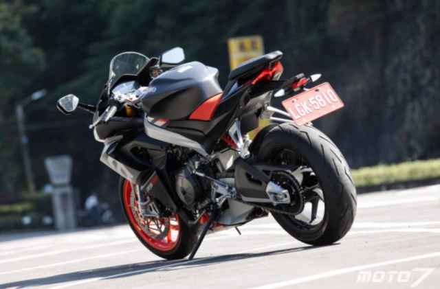 Aprilia rs660 sắp ra mắt tại việt nam giá cao gần gấp đôi đối thủ