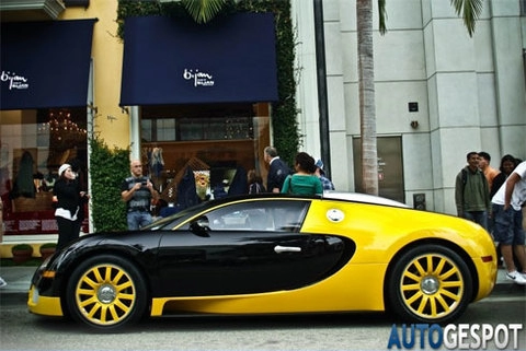  bugatti veyron màu độc ở beverly hills 