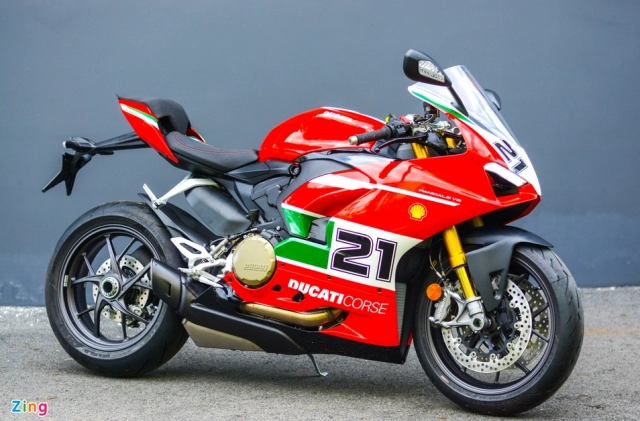 Cận cảnh ducati panigale v2 bayliss tại việt nam