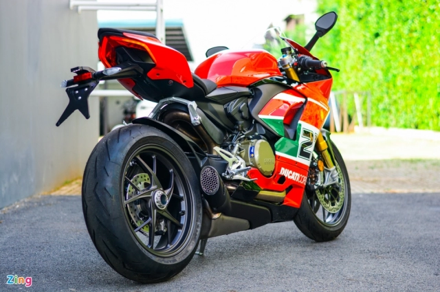 Cận cảnh ducati panigale v2 bayliss tại việt nam