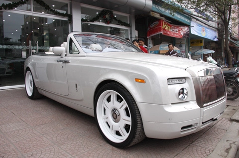  cận cảnh rolls-royce drophead coupe tại hà nội 