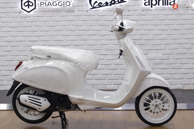 Cận cảnh sprint justin bieber x vespa để hiểu rõ về nghệ thuật phối màu