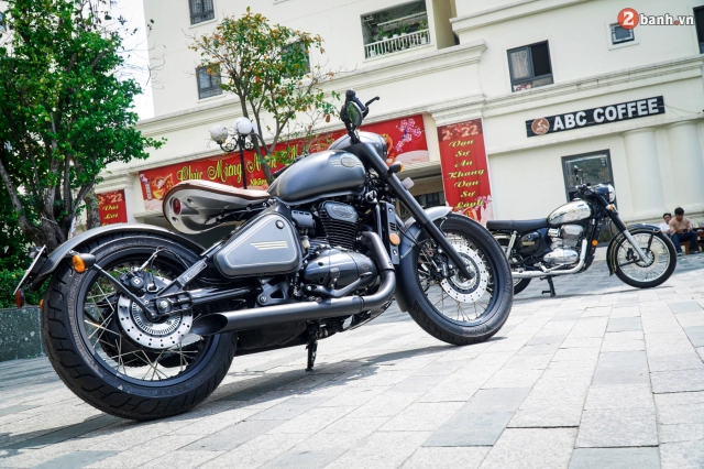 Cặp đôi jawa perak bobber 350 và classic 300 đổ bộ thị trường việt