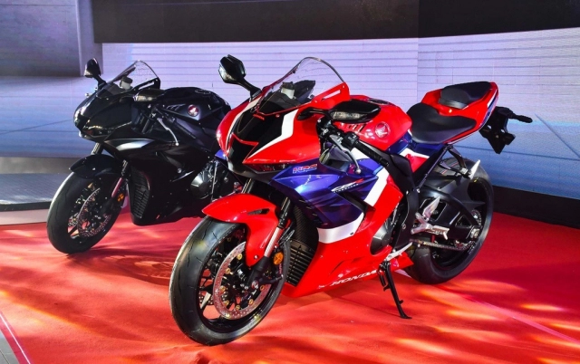 Cbr1000rr-r vs zx-10r 2021 trên bàn cân thông số