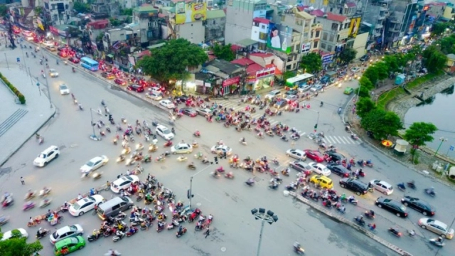 Chạy xe trong thành phố và những quy luật bất thành văn