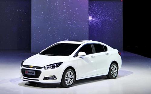  chevrolet cruze 2015 nội thất sang trọng hơn 