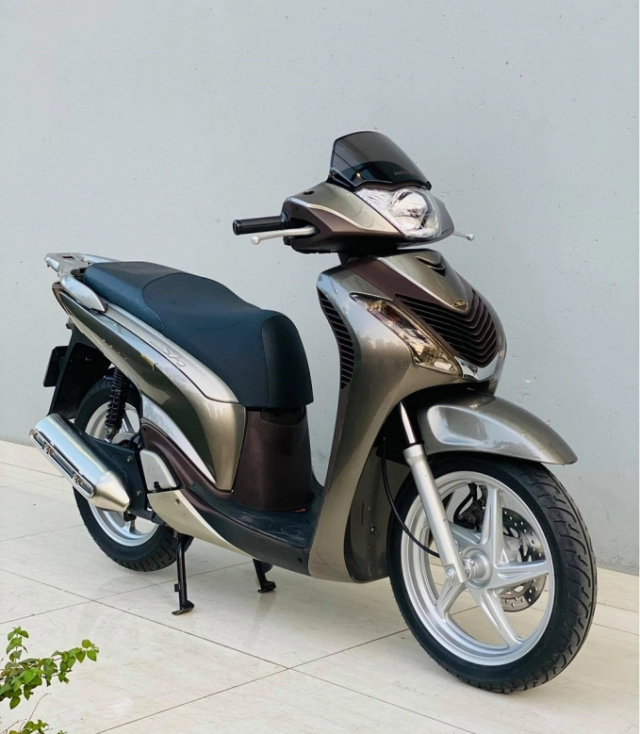 Chiếc honda sh150 này có gì đặc biệt mà trị giá lên tới gần 1 tỷ đồng