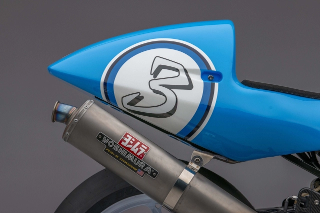 Chiêm ngưỡng suzuki gsx-r750 srad độ của team classic suzuki