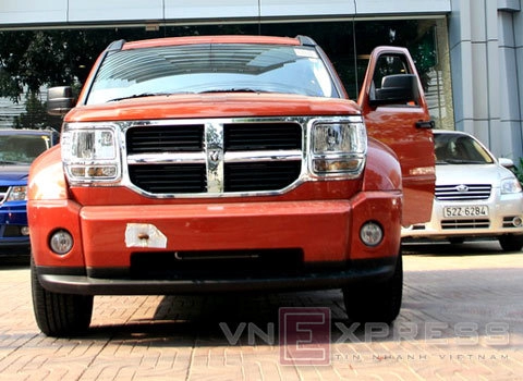  dodge nitro chính hãng đầu tiên tại việt nam 