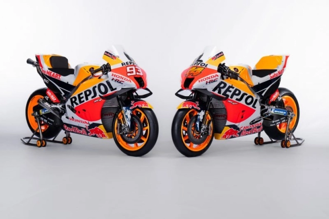 Đội đua repsol honda motogp 2022 lộ diện với ngoại hình hoàn toàn mới