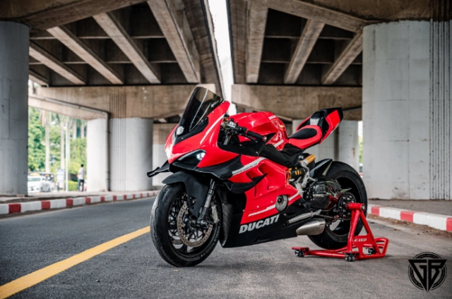 Ducati panigale 899 độ bodykit superleggera v4 của giba moto