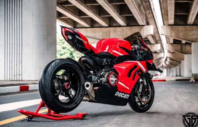 Ducati panigale 899 độ bodykit superleggera v4 của giba moto