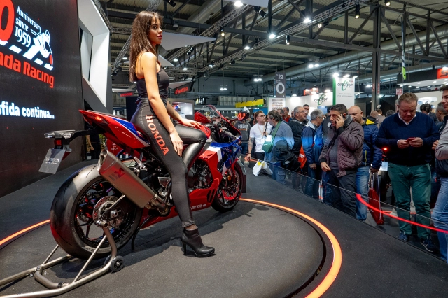 eicma 2019 honda làm thỏa mãn khao khát của mọi tín đồ tốc độ