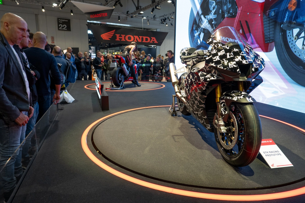 eicma 2019 honda làm thỏa mãn khao khát của mọi tín đồ tốc độ