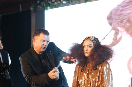  hairshow elgon 2018 thu hút hàng nghìn nhà tạo mẫu tóc 