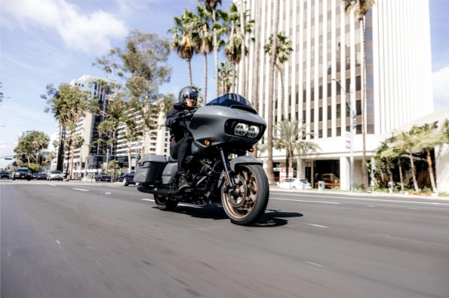Harley-davidson ra mắt 7 mẫu xe mới 2022 động cơ mạnh mẽ hơn và có nhiều màu sắc độc đáo