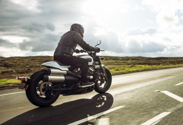 Harley-davidson sportster s 2021 trình làng với vóc dáng siêu ngầu