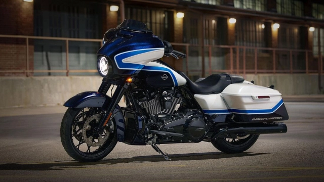 Harley-davidson street glide special 2021 sở hữu màu sơn arctic blast giới hạn 500 chiếc