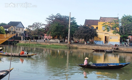 Hội an cổ kính qua những bức tường vàng