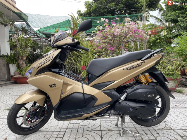 Honda air blade độ siêu ngầu làm bao người ngơ ngác bật ngửa