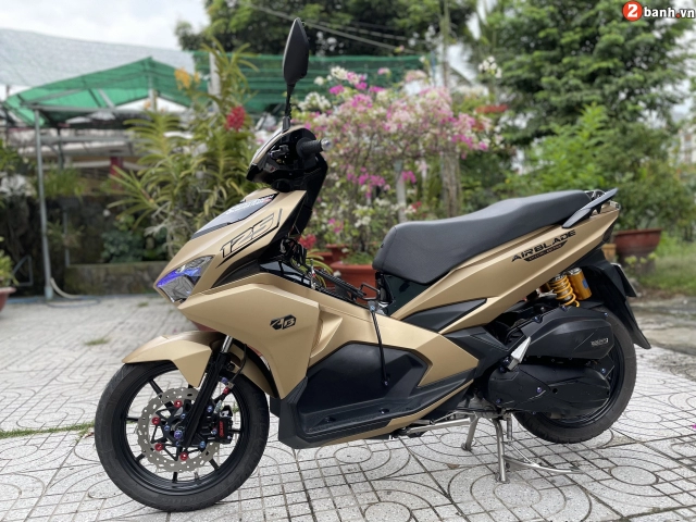 Honda air blade độ siêu ngầu làm bao người ngơ ngác bật ngửa