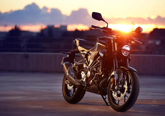 Honda cb300r 2022 ra mắt tại đài loan với giá cao không tưởng