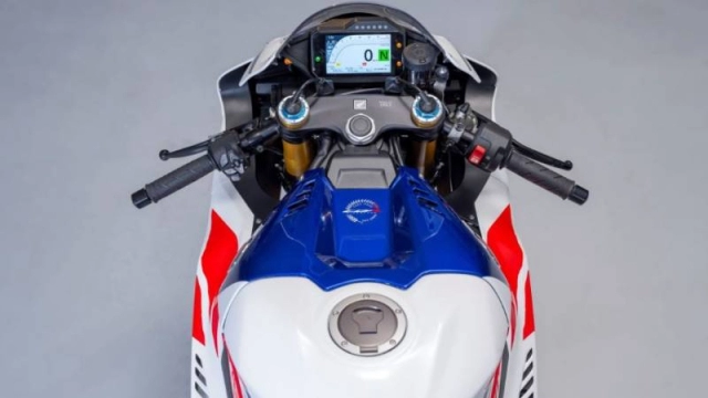 Honda cbr1000rr-r 2022 cập nhật chi tiết và giá bán