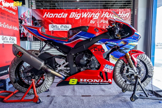 Honda cbr1000rr-r độ theo phong cách đường đua