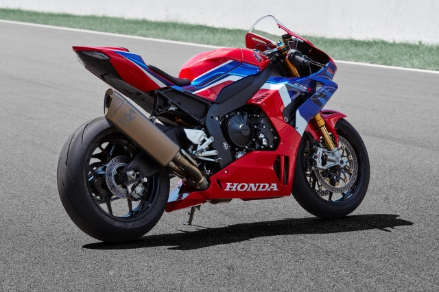 Honda cbr1000rr-r tại việt nam nhận lệnh triệu hồi vì có nguy cơ gãy hệ thống treo sau