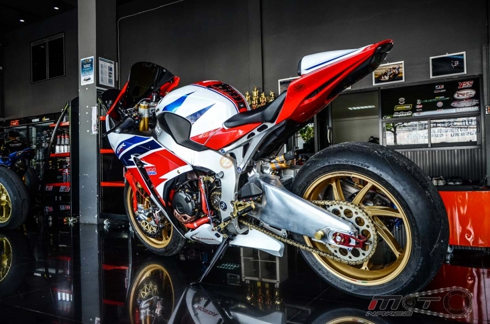 Honda cbr1000rr sp siêu khủng trong bản độ sport racing