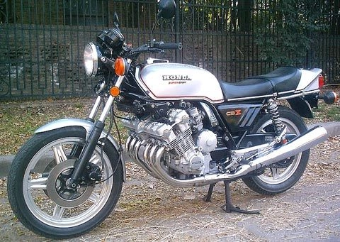  honda cbx1000 hóa thân thành cậu bé hoang dã 