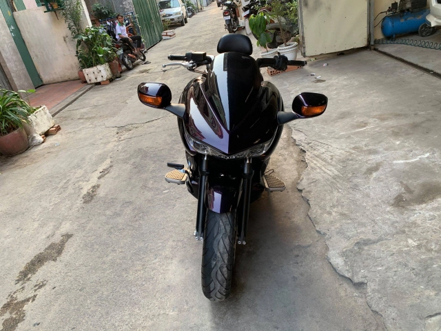 Honda-dn-01-750cc-abs đời 2008 cực đẹp sơn zin máy zin 100 cực êm