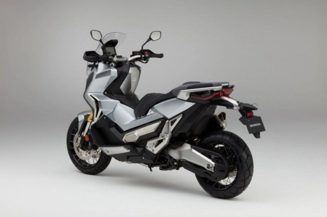 Honda phát triển x-adv800 hoàn toàn mới