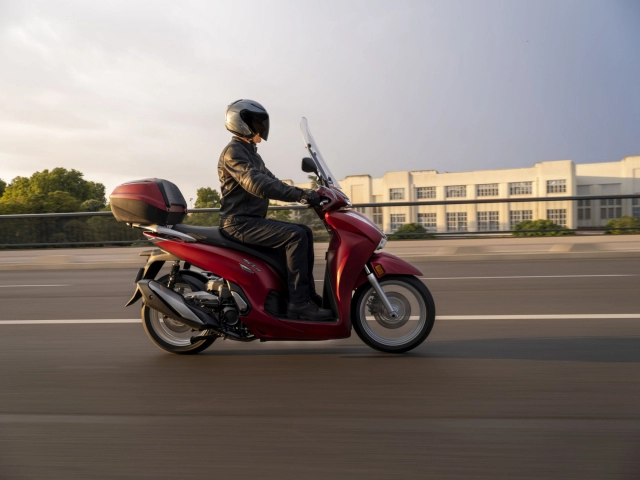 Honda sh350i mới tiết lộ giá bán chính thức