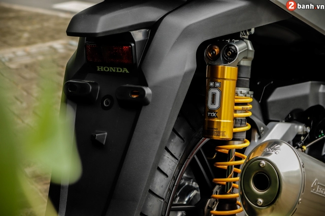 Honda sh350i thăng hoa với gói độ gần 300 triệu đồng