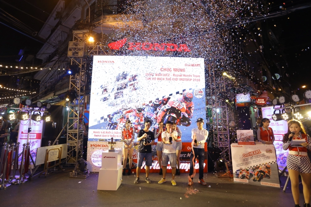 Honda việt nam tổ chức lễ ăn mừng chiến thắng của marc marquez 93