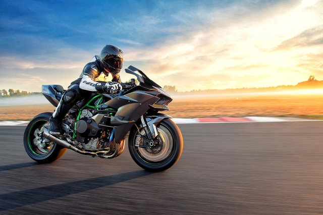 Kawasaki ninja h2r sẽ ngừng sản xuất trong vài tháng tới