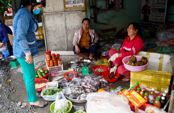 Khu chợ sài gòn chỉ bán đặc sản xứ huế