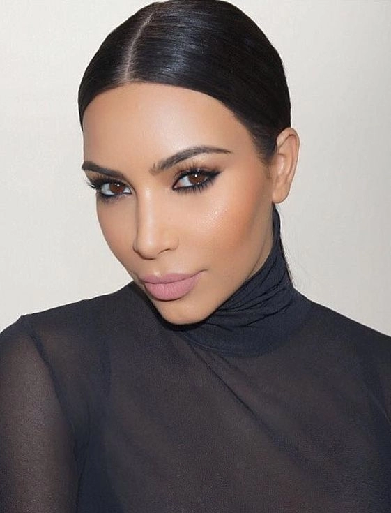 Kim kardashian make up như thế nào