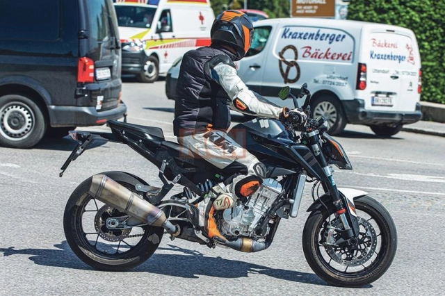 Ktm 990 duke hoàn toàn mới lộ diện trên đường thử nghiệm