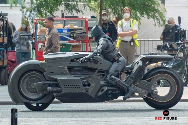 Lộ diện mẫu xe độ batcycle của siêu anh hùng người dơi