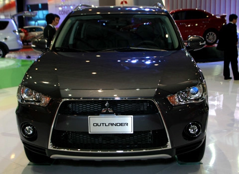  mitsubishi outlander - chiếc suv dữ dằn 