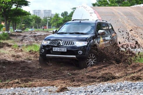  mitsubishi pajero sport - niềm hy vọng của vinastar 