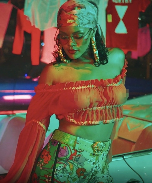 Những bộ cánh nhìn hết muốn ăn thịt mỡ của rihanna