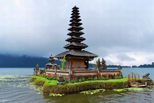 Những ngôi đền đẹp mê hồn trên đảo bali