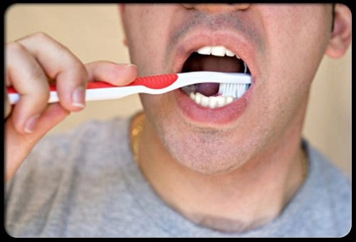Những sự thật kinh hoàng về bàn chải đánh răng