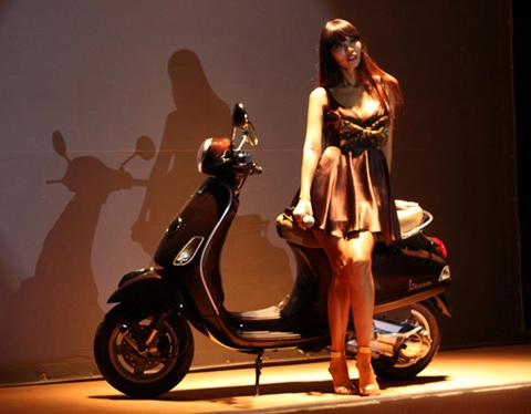  piaggio việt nam ra mắt vespa lx nâu 