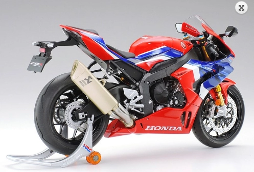 Ra mắt xe mô hình honda cbr1000rr-r của tamiya