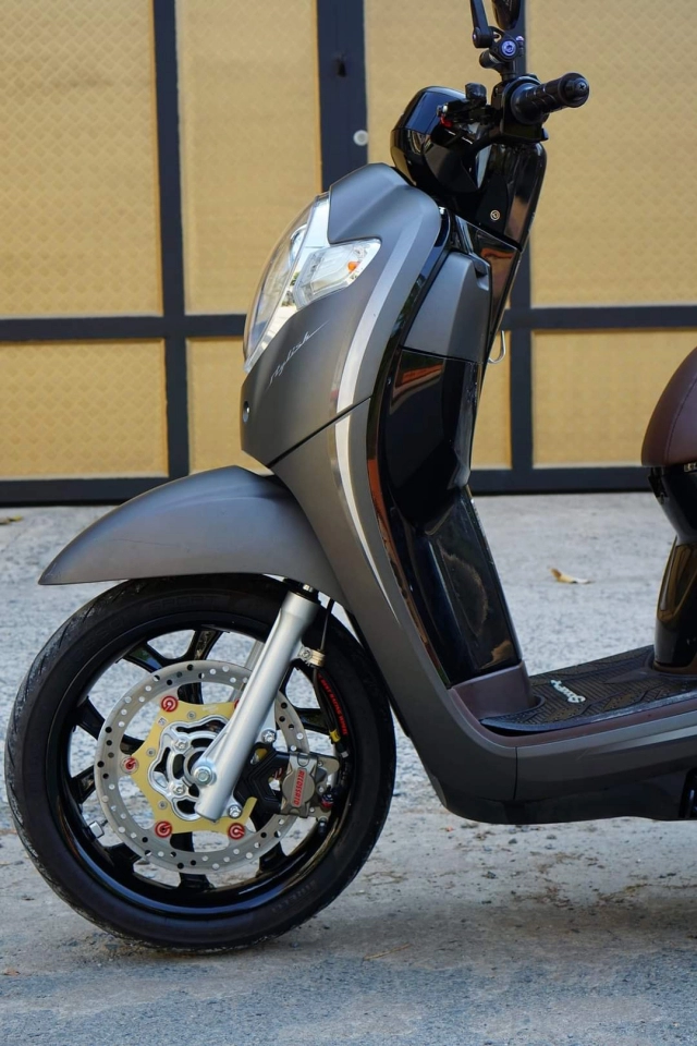 Scoopy 110 nét đẹp pha giữa cổ điển và dàn đồ chơi giá trị